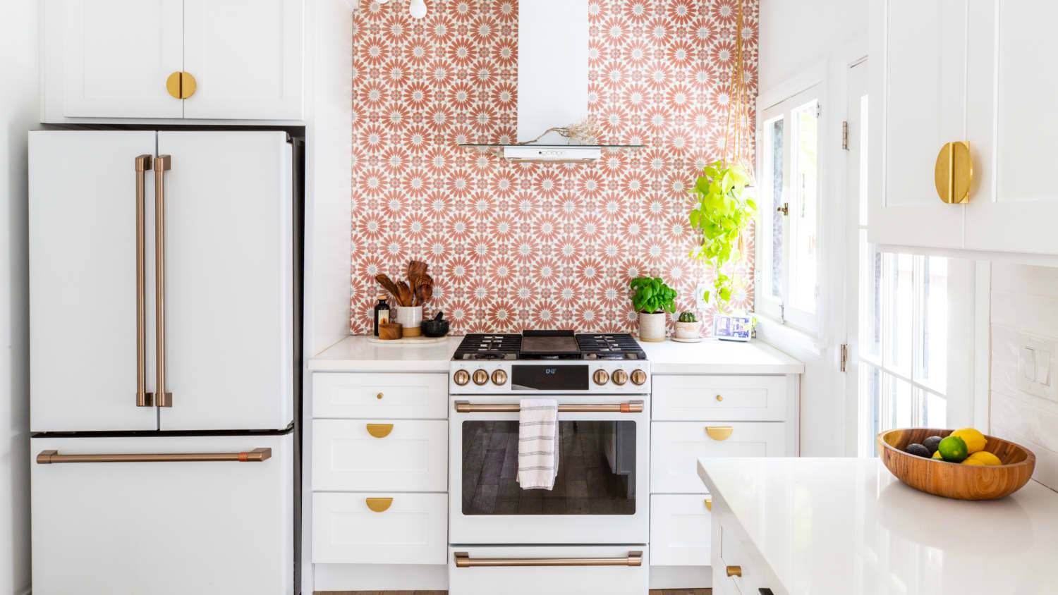 17 White Kitchen Cabinet Ideas That ll Be in Style Forever The Kitchn